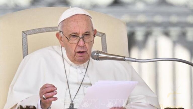 Giáo Hoàng Francis Là Ai