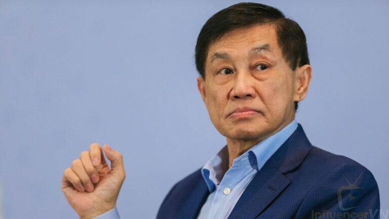 Johnathan Hạnh Nguyễn Là Ai